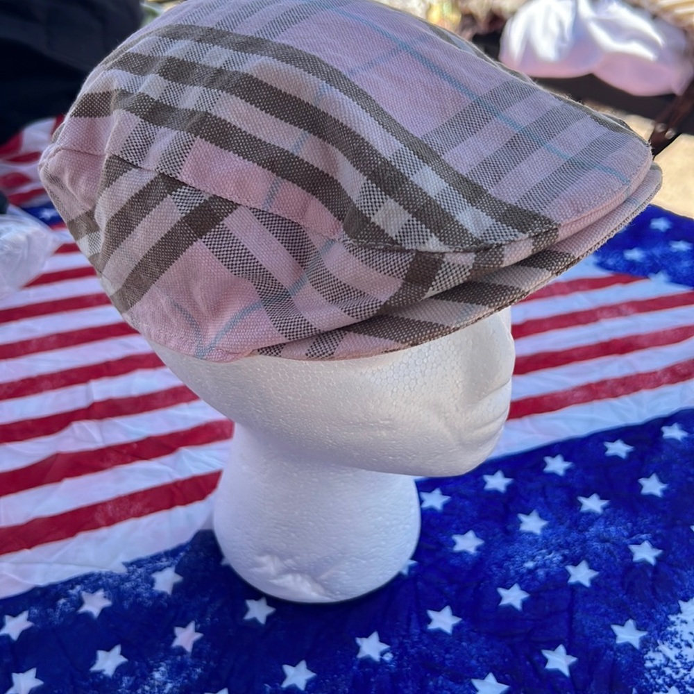 Burberry  Pink Beret! Authentic!!